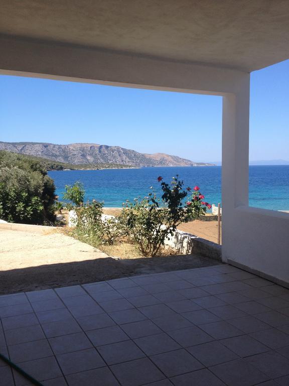Villa Glyfos Kerveli الغرفة الصورة